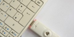 florame-usb-stick-in-action