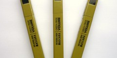 une-beauty-green-pride-mascara