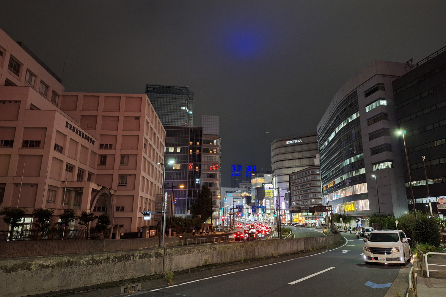 Late Night Beauty Shopping in Shinjuku